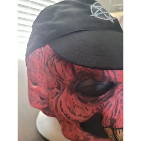 Easter Unlimited Red Demon Skeleton Scary Horned Rubber Mask/Black Hat - Picture 3 of 11